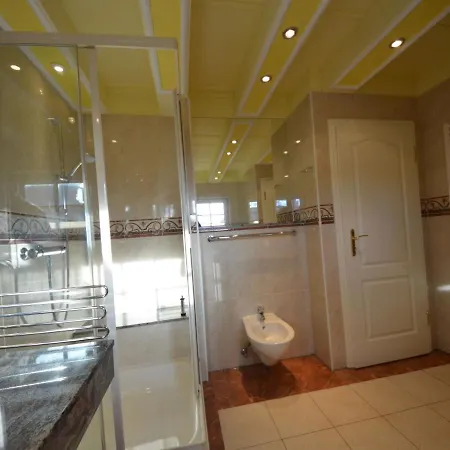 Sturmhaube By Interhome * Groß Zicker