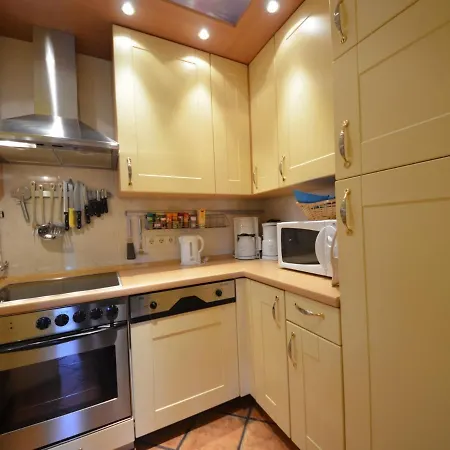 Sturmhaube By Interhome Groß Zicker